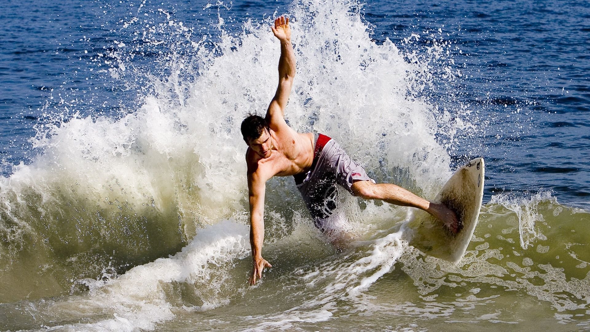 九游sports-【传感器技术突破】精准追踪每一球，为比赛提供“全景”数据！